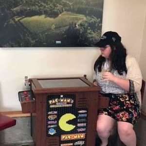 Meet your Posher, Becky